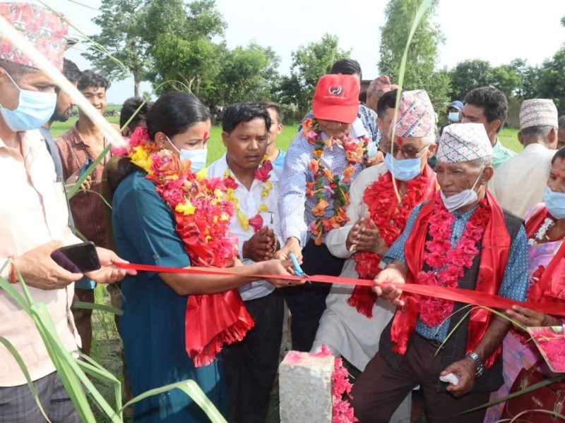 कृष्णपुर र बेलडाँडीमा नियन्त्रण बिन्दु निर्धारण गरी जग्गाको नाप जाँचको कार्य शुभारम्भ